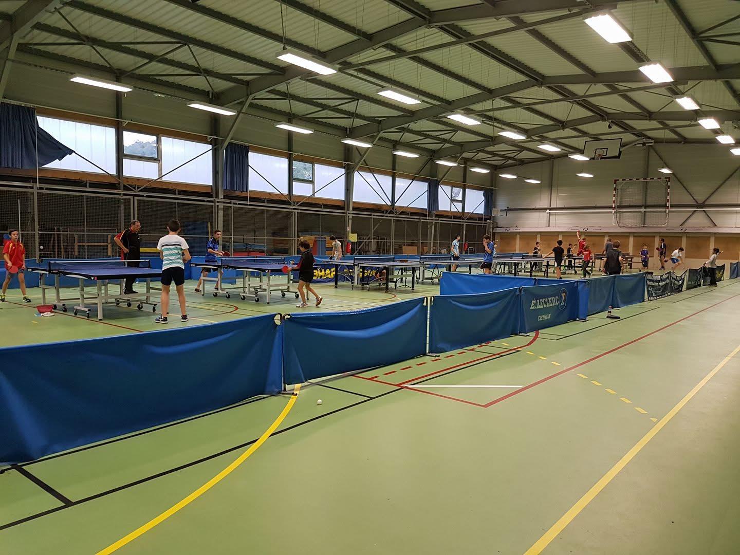 Entraînement du TT Chinonais au gymnase Jean-Zay